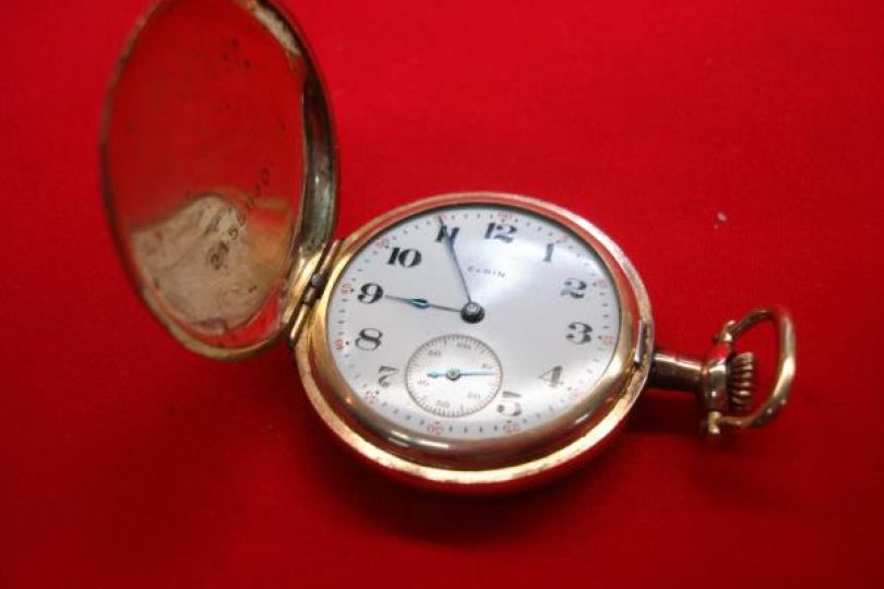 VINTAGE ELGIN LADIES POCKET WATCH WITH 20 YR. GOLD FILLED HUNT CASE